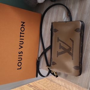 Louis Vuitton double zip, monogram pochette